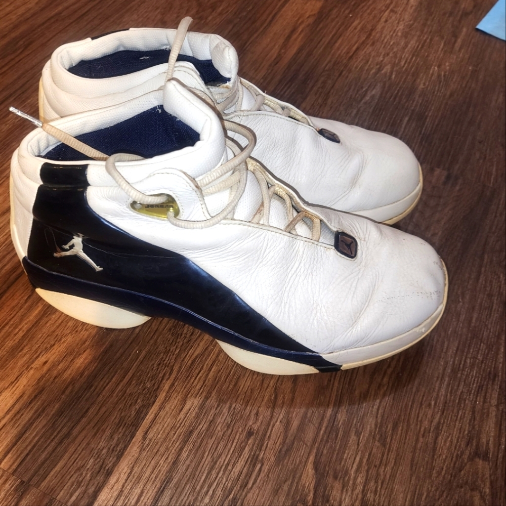 Jordan Team Flow White Black Seakers 307341 SZ 12